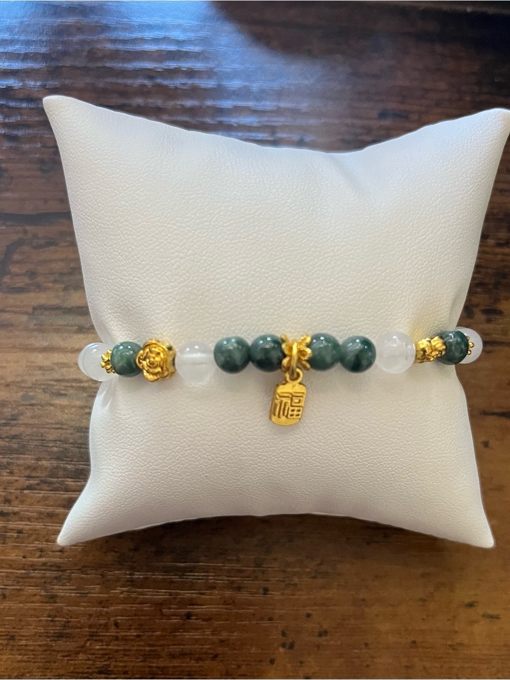 🌿 Natural Green & White Jade Bracelet 🌿